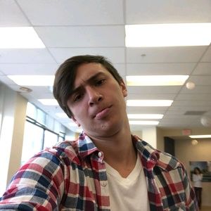 Meet your Posher, Andres